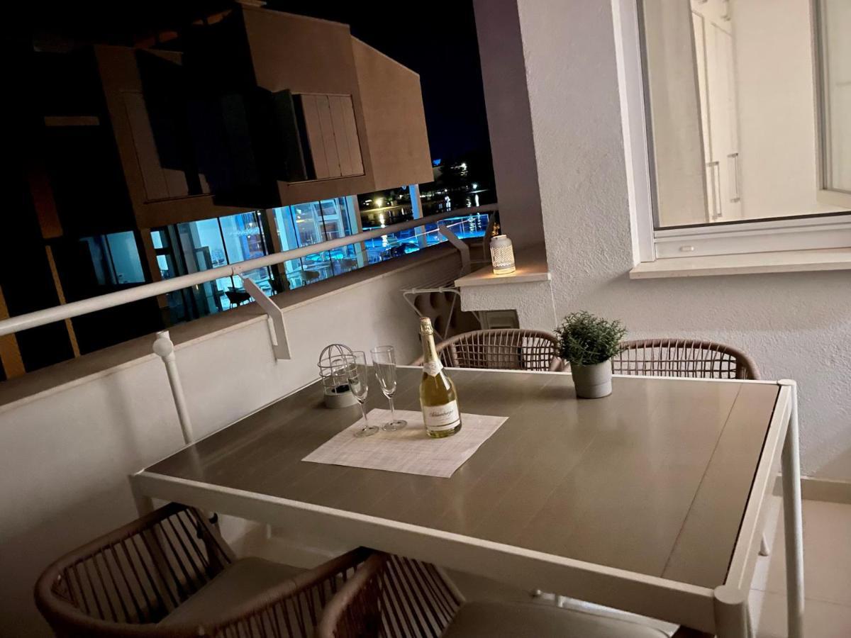 Seaside Apartment *